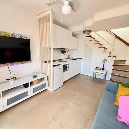 Ilusionate Apartment
